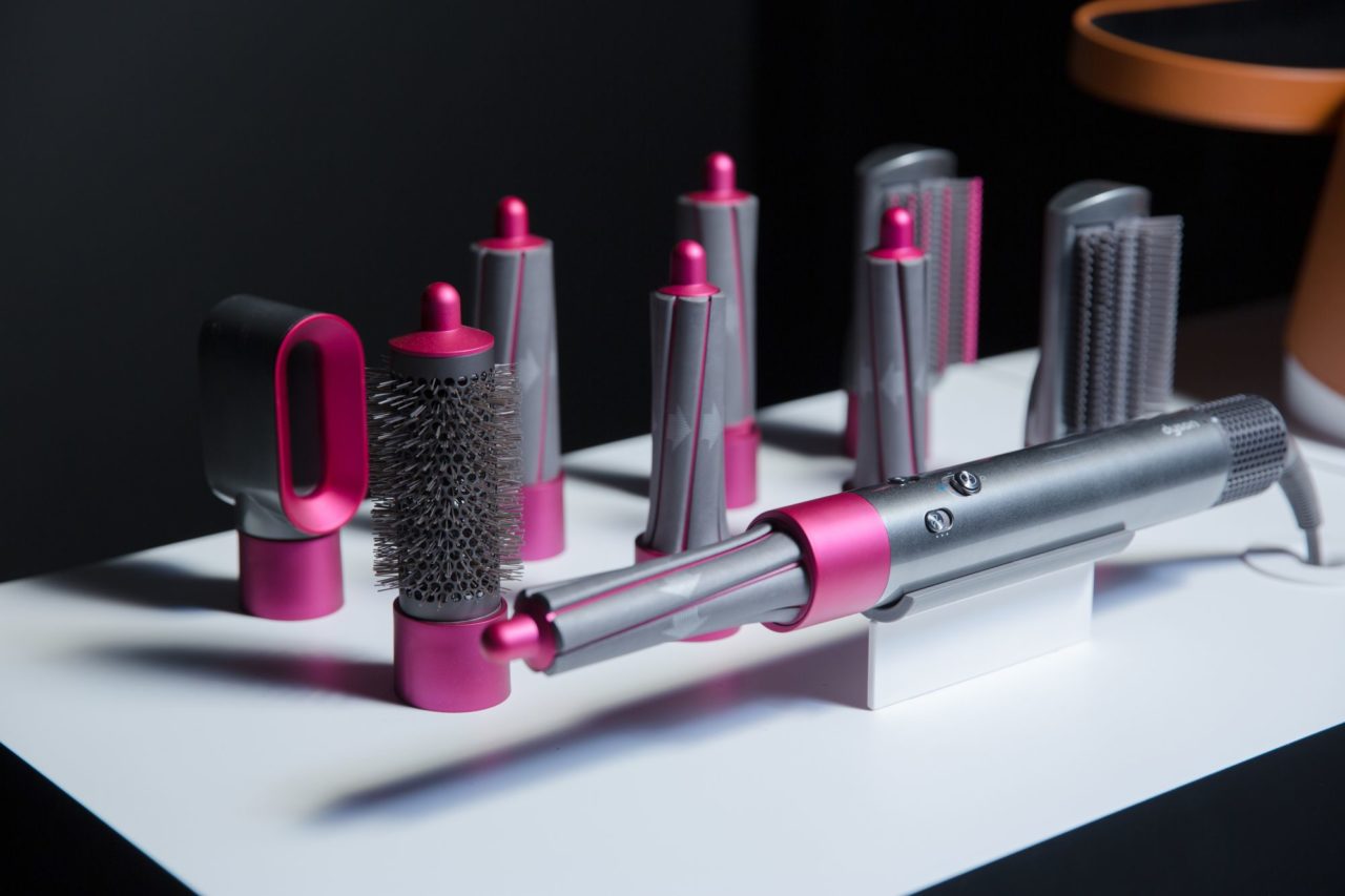 Dyson Airwrap un set rivoluzionario per la cura dei capelli